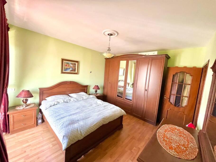 Central Tirana Flat Near Bazaar Dış mekan fotoğraf